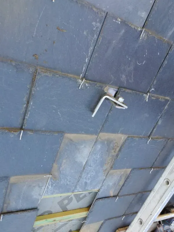 Étape 6 : Replacer l'ardoise découpée